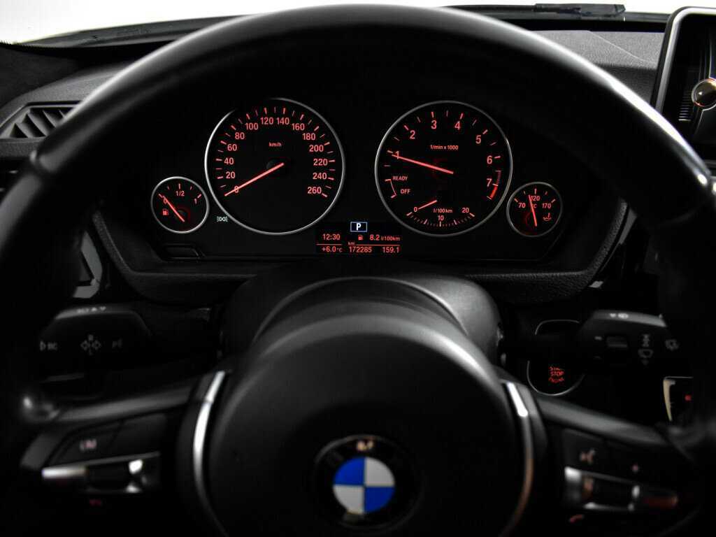 Купить БМВ 3 серии, 2017, 177 000 км.. Фото: #21