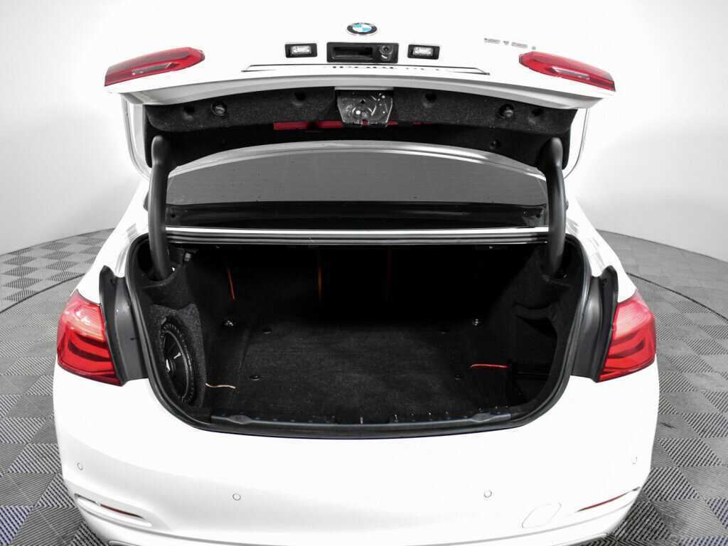 Купить БМВ 3 серии, 2017, 177 000 км.. Фото: #22