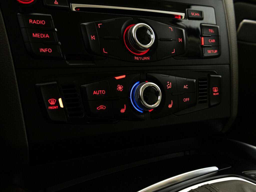 Купить Ауди К5, 2013, 107 430 км.. Фото: #17