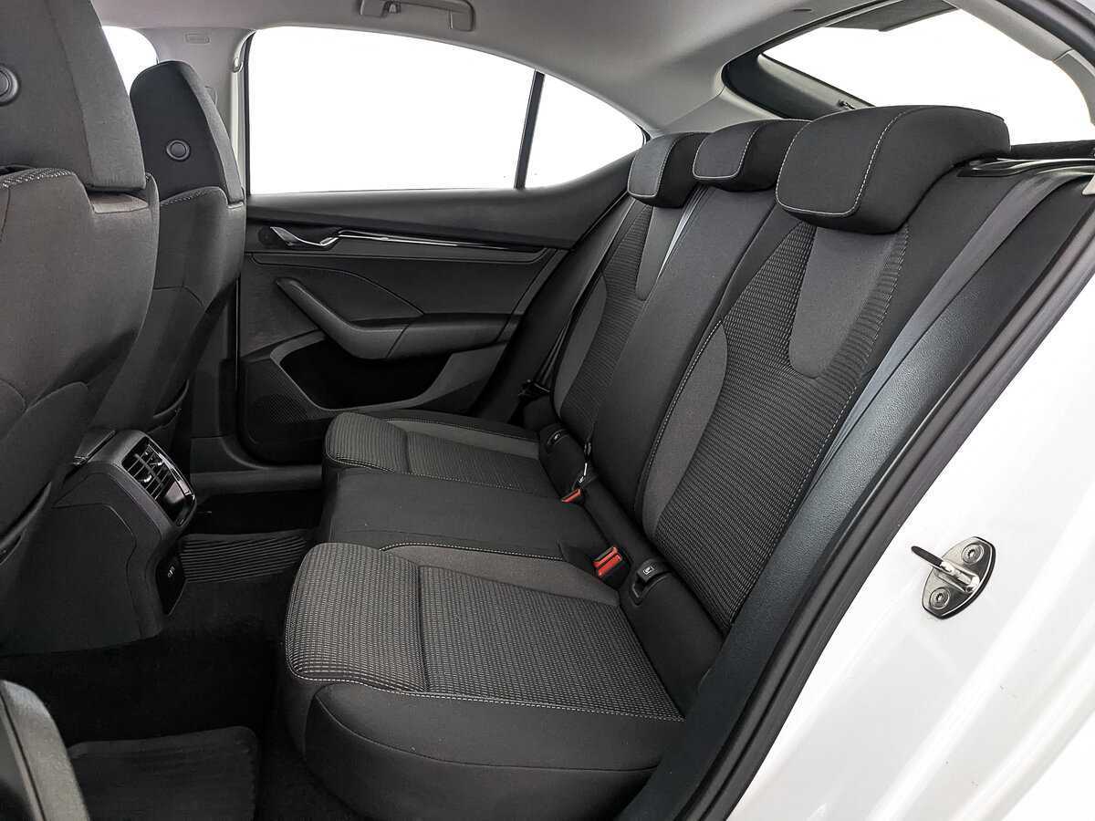 Купить Шкода Октавия, 2021, 83 806 км.. Фото: #17