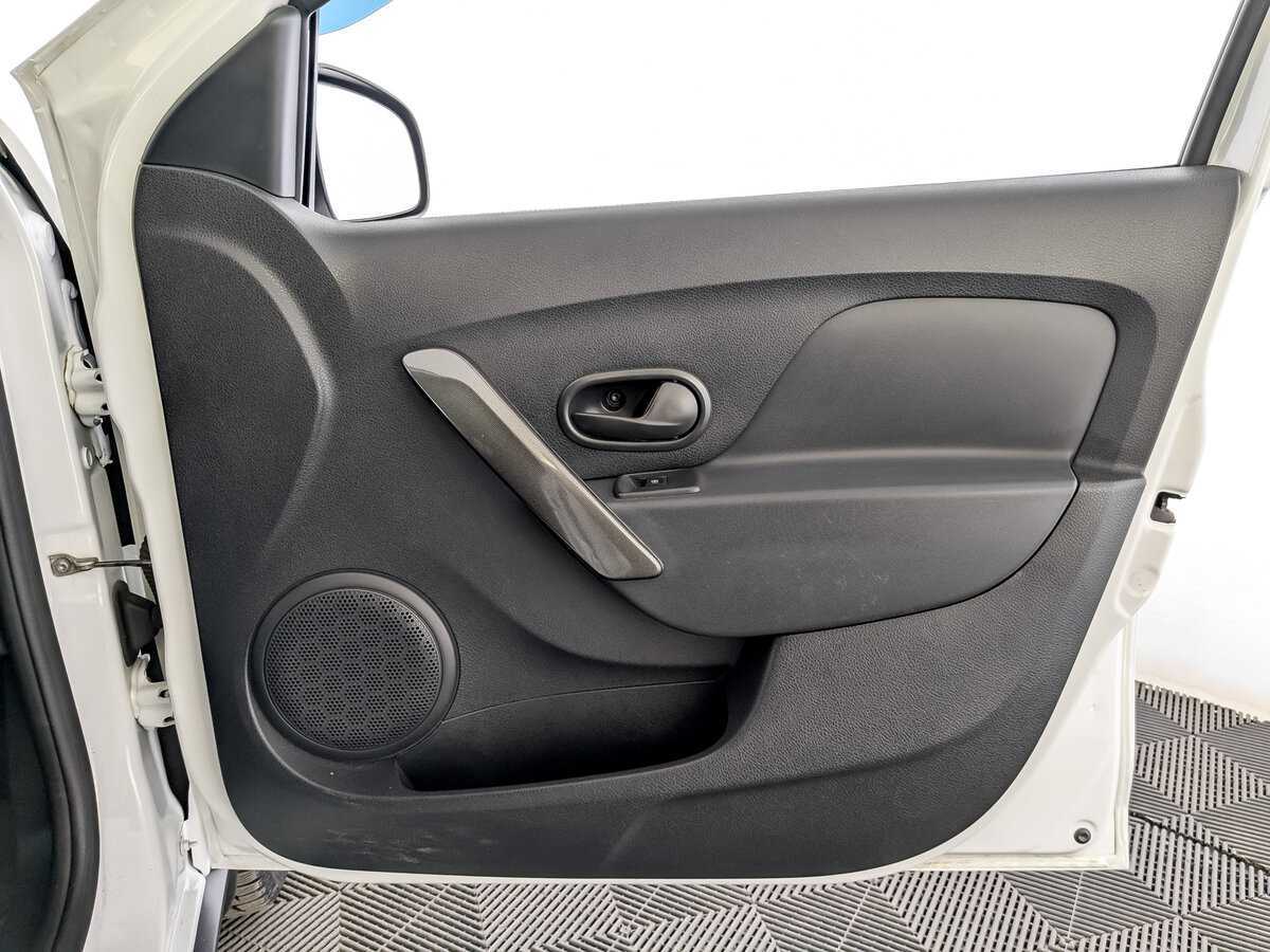 Купить Рено Сандеро, 2018, 119 093 км.. Фото: #23