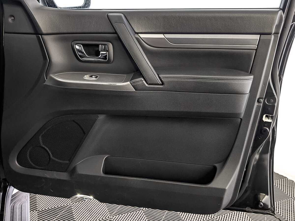 Купить Митсубиши Паджеро, 2013, 115 411 км.. Фото: #24