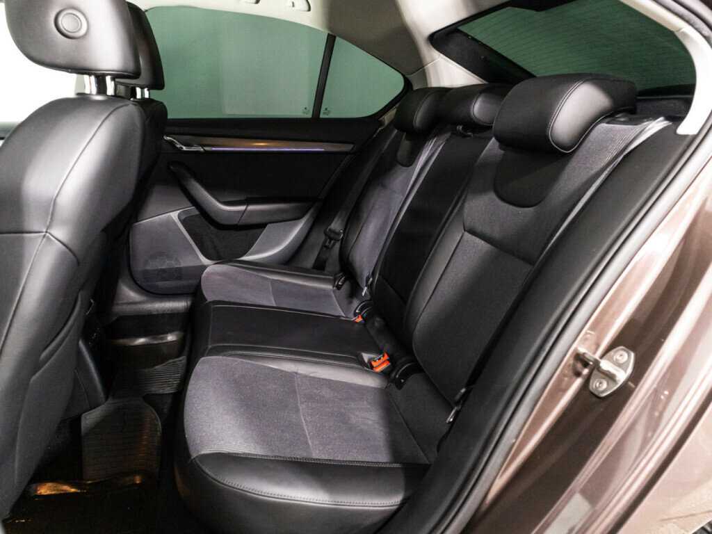 Купить Шкода Октавия, 2019, 115 726 км.. Фото: #9