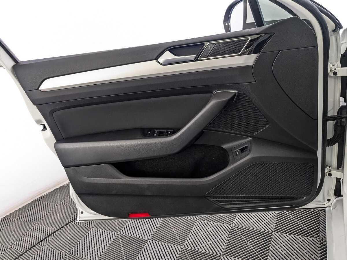 Купить Фольксваген Пассат, 2019, 43 971 км.. Фото: #15