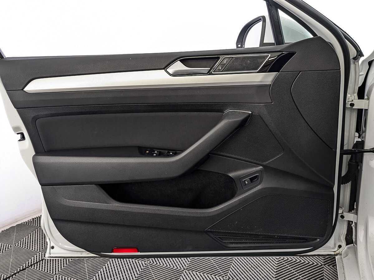 Купить Фольксваген Пассат, 2019, 88 389 км.. Фото: #18