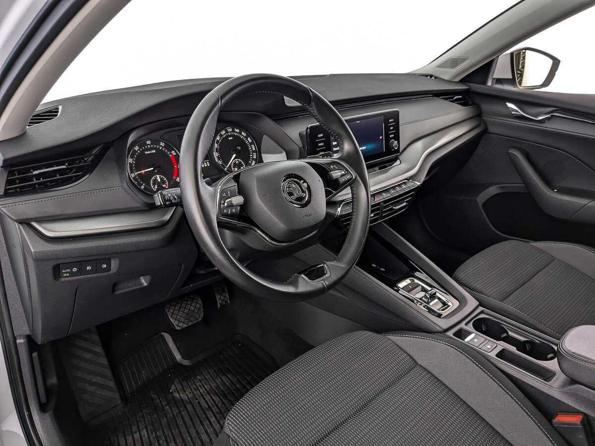 Купить Шкода Октавия, 2021, 69 335 км.. Фото: #14