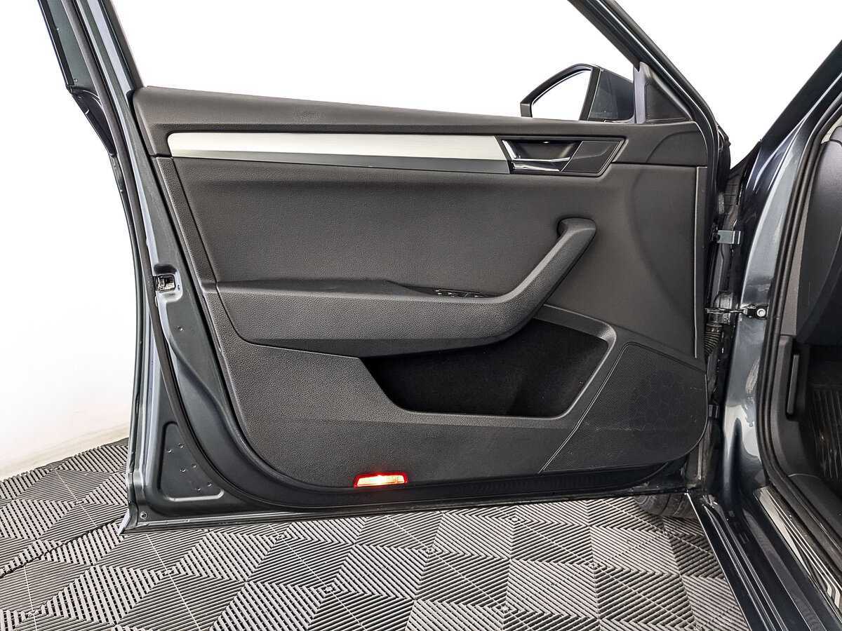 Купить Шкода Суперб, 2019, 136 655 км.. Фото: #18