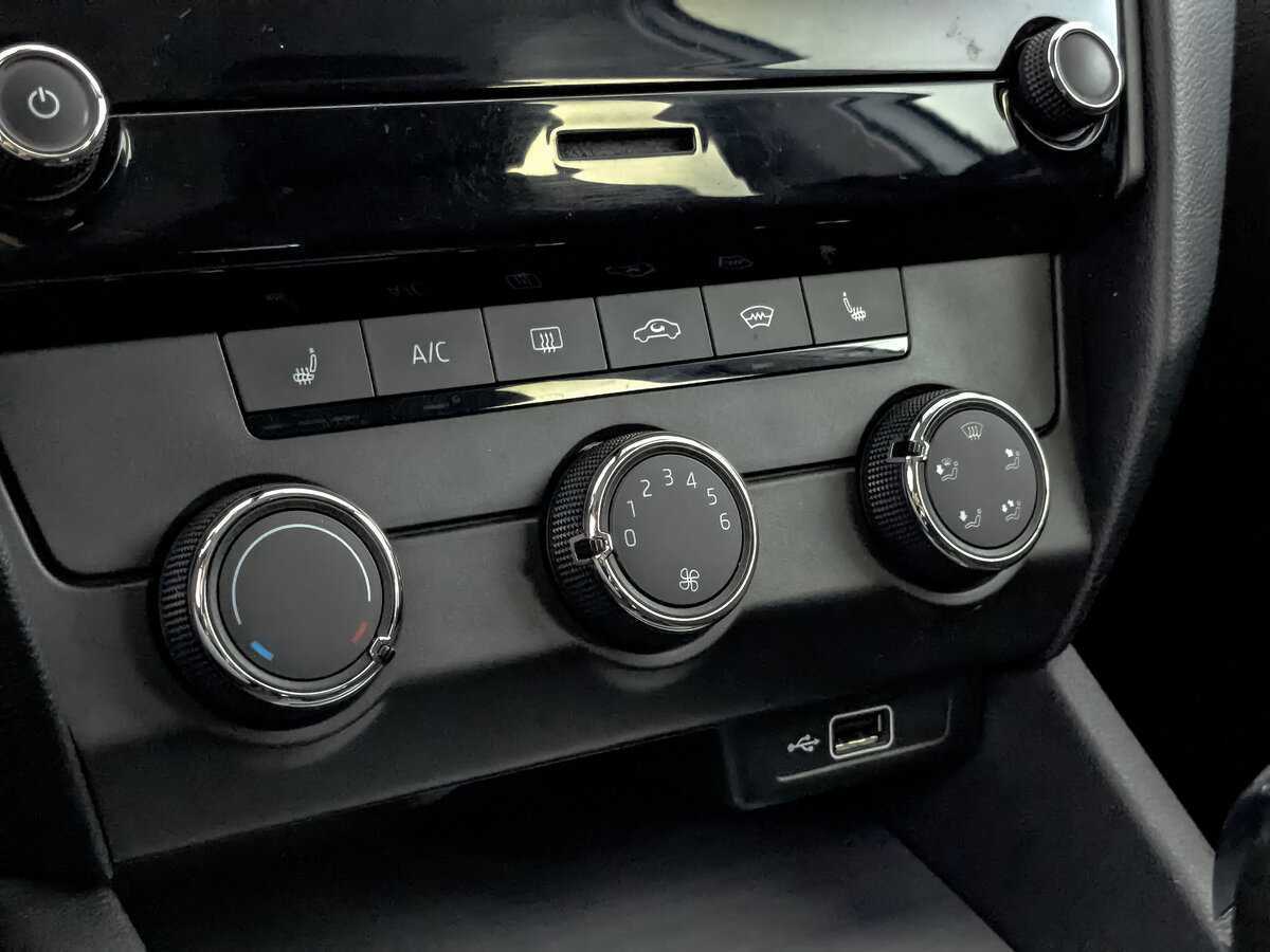 Купить Шкода Октавия, 2019, 103 919 км.. Фото: #20