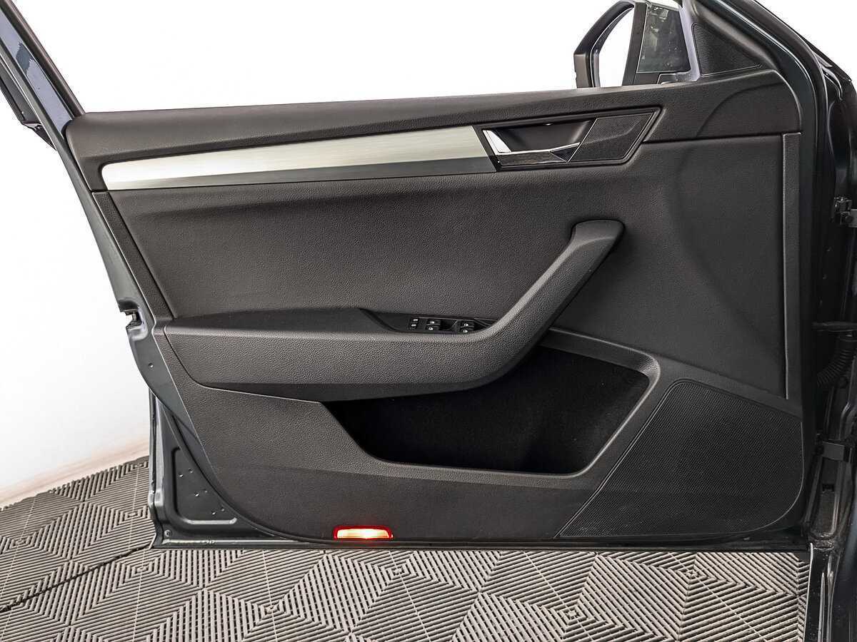 Купить Шкода Суперб, 2018, 68 947 км.. Фото: #17