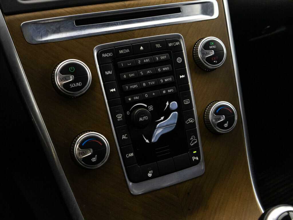 Купить Вольво ИксЦ60, 2014, 127 572 км.. Фото: #15