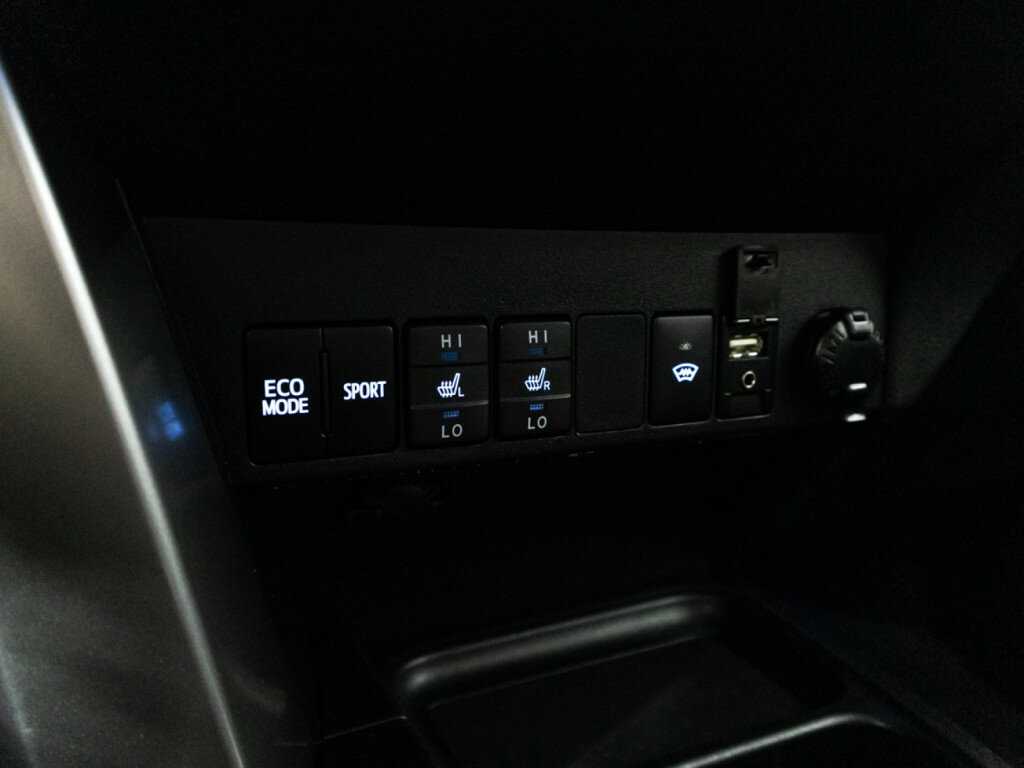 Купить Тойота Рав4, 2017, 119 187 км.. Фото: #21