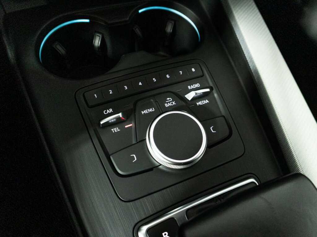 Купить Ауди А4, 2019, 110 921 км.. Фото: #17