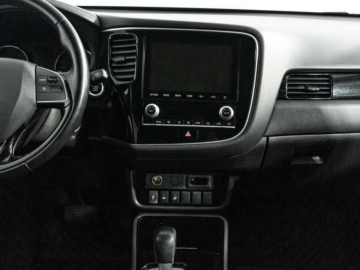 Купить Митсубиши Оутлэндер, 2021, 158 881 км.. Фото: #13