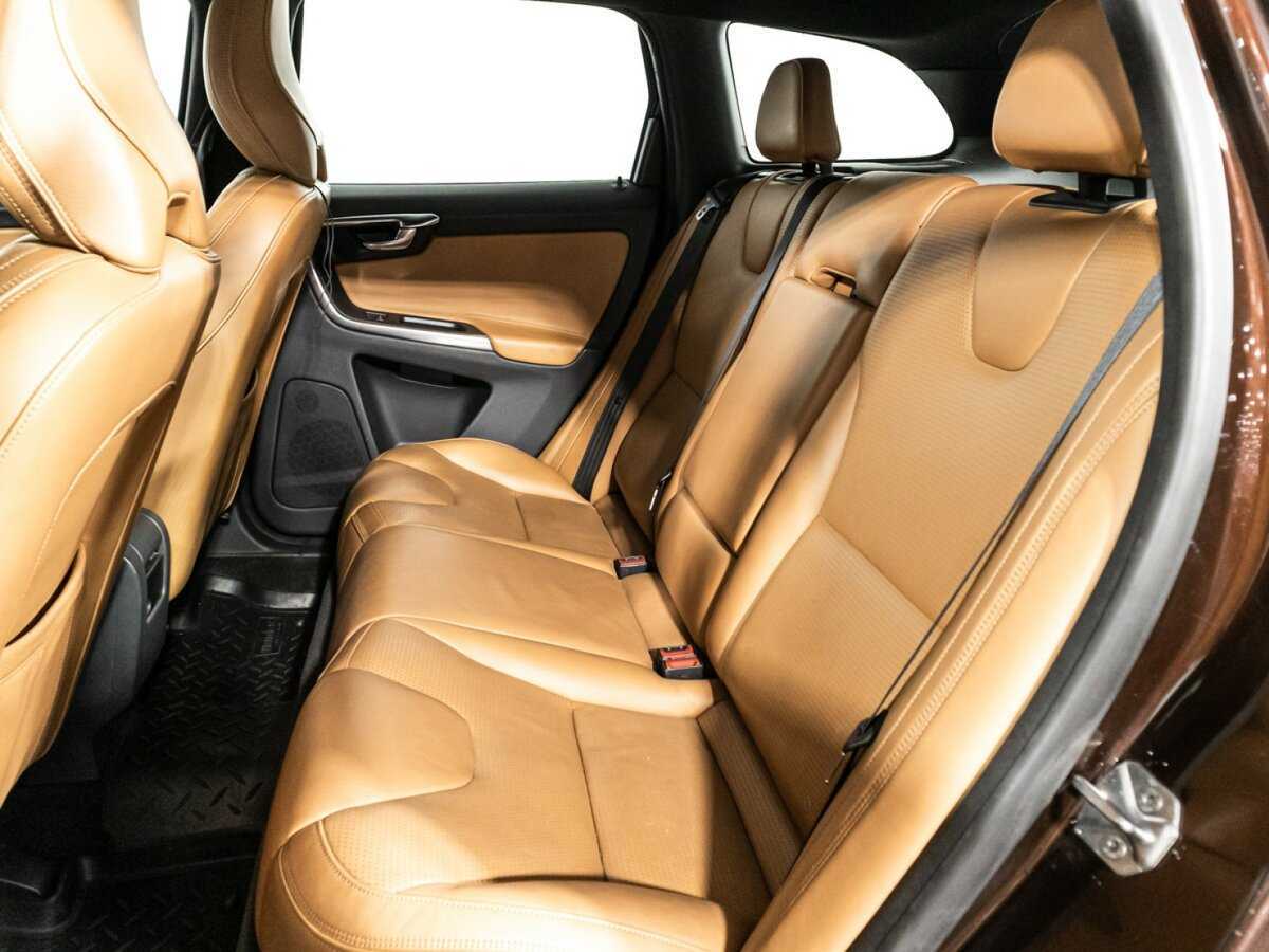 Купить Вольво ИксЦ60, 2014, 187 266 км.. Фото: #9