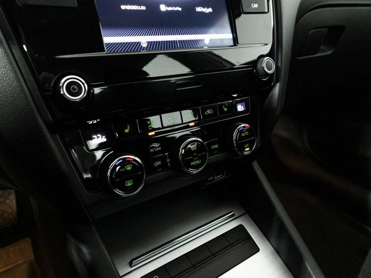 Купить Шкода Октавия, 2020, 106 517 км.. Фото: #17