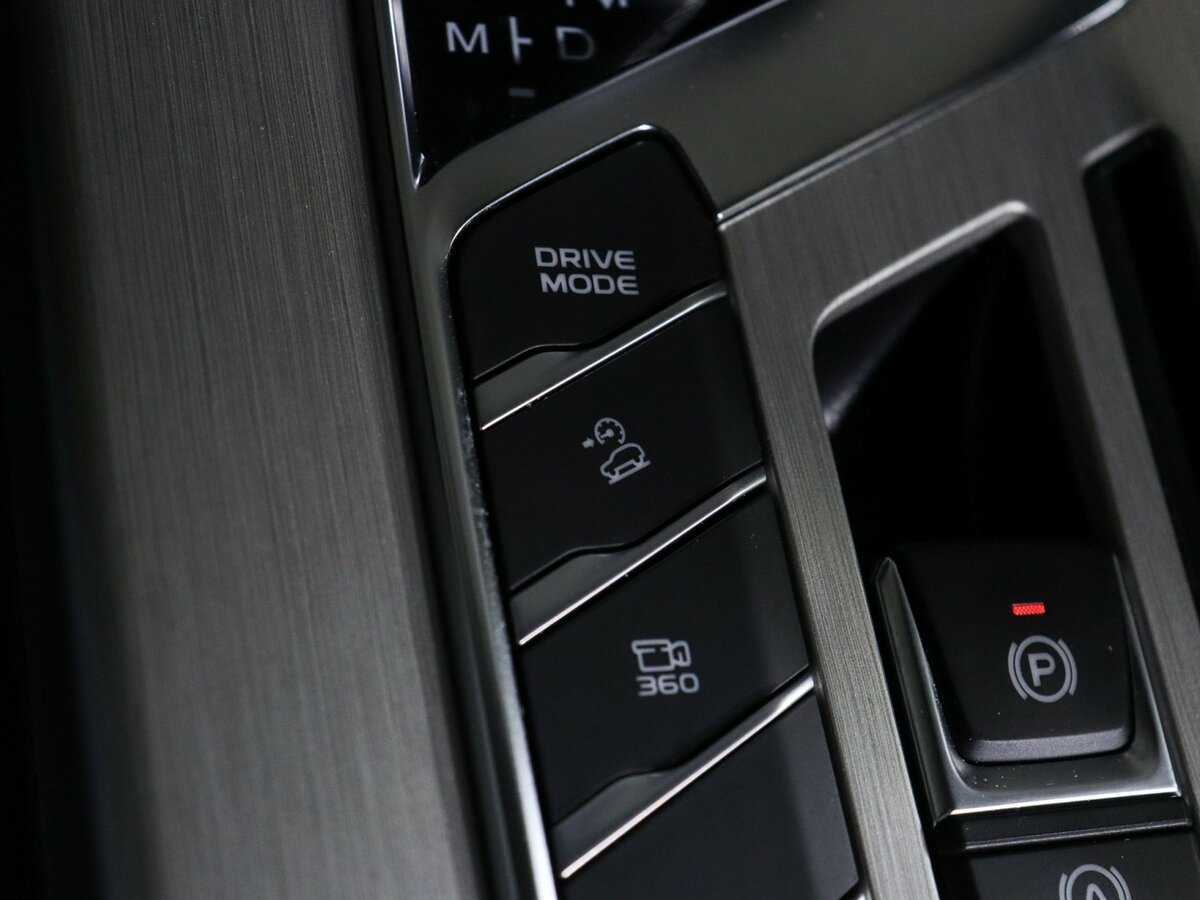 Купить Джили Кулрэй, 2023, 4 880 км.. Фото: #14