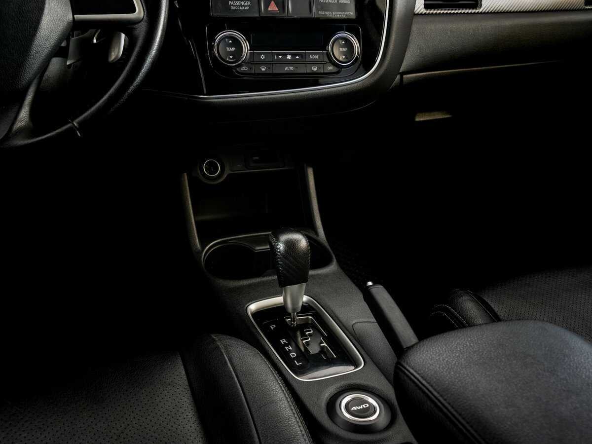 Купить Митсубиши Оутлэндер, 2012, 202 443 км.. Фото: #10