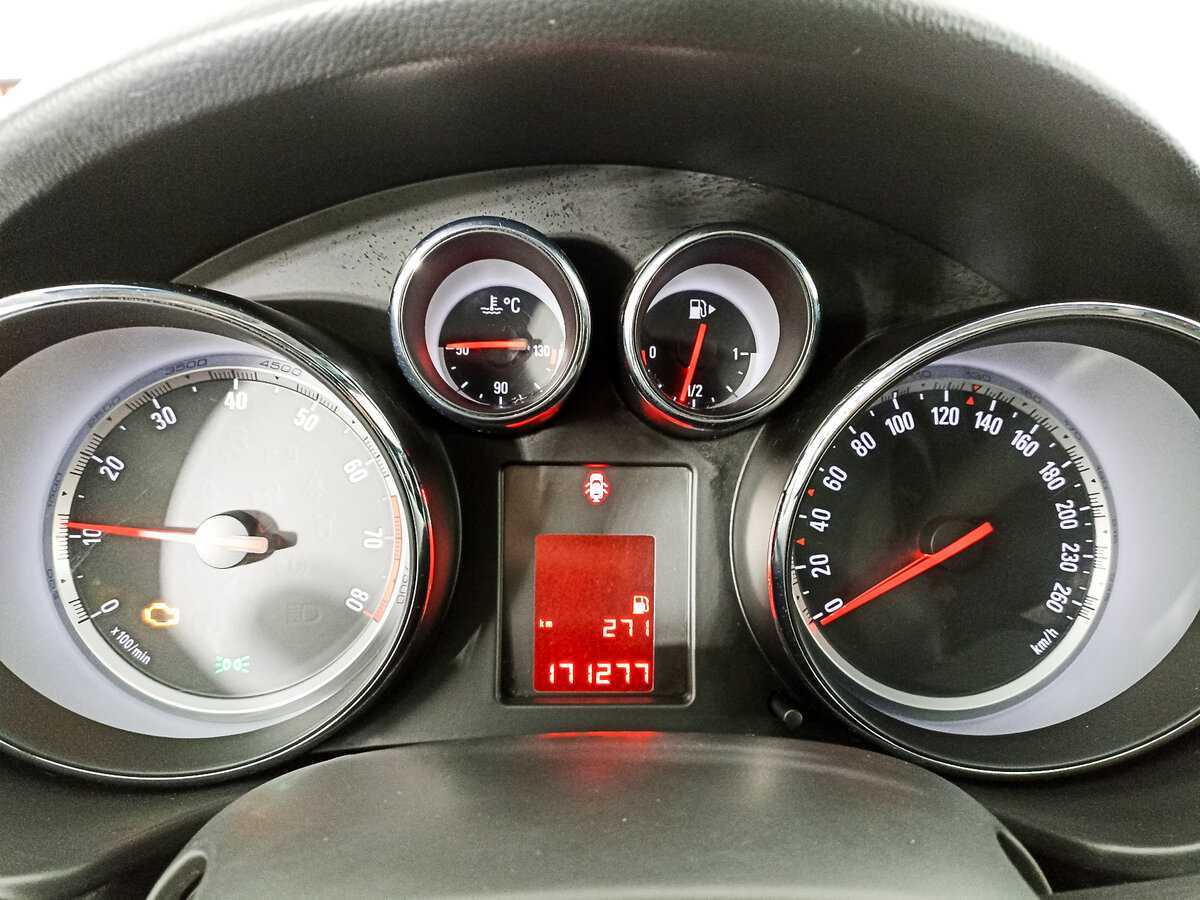 Купить Опель Инсигния, 2012, 171 278 км.. Фото: #9