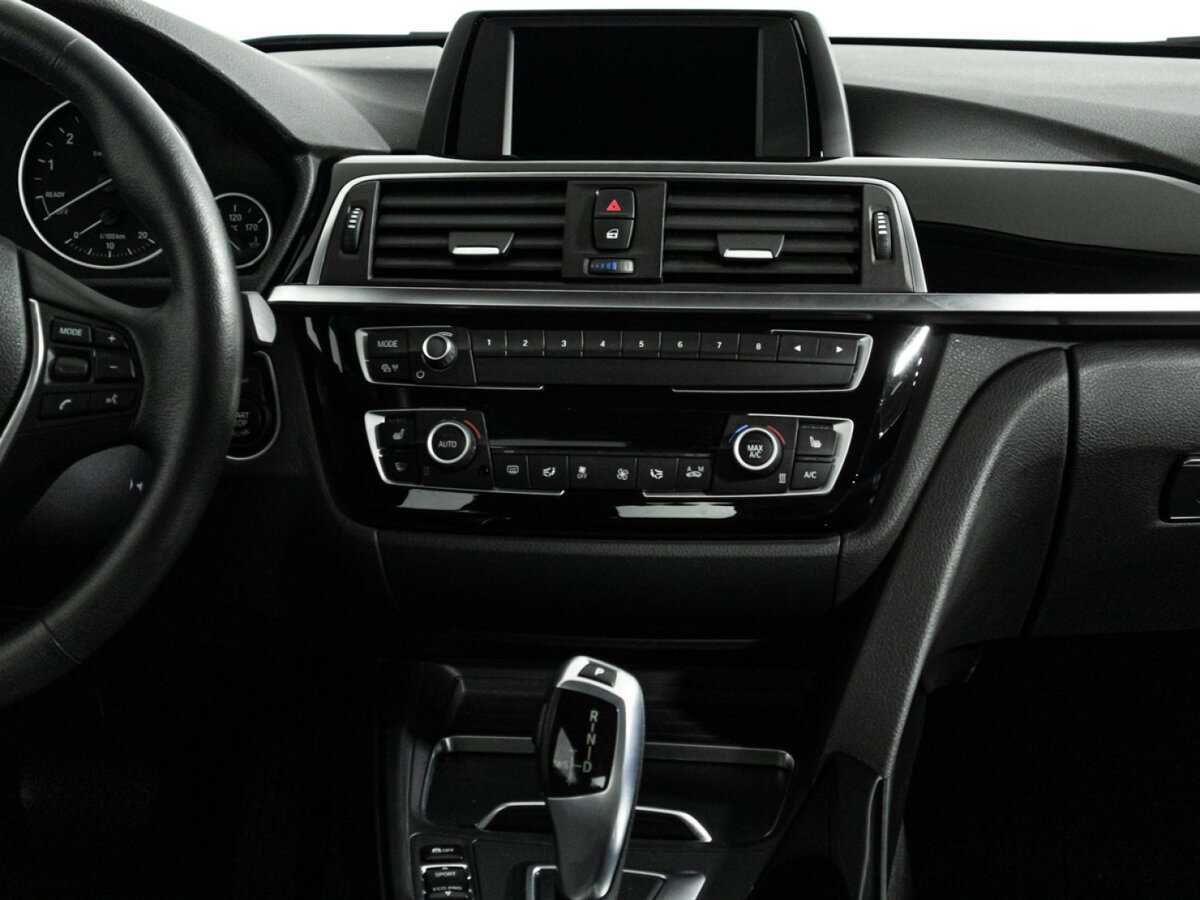 Купить БМВ 3 серии, 2018, 65 895 км.. Фото: #13