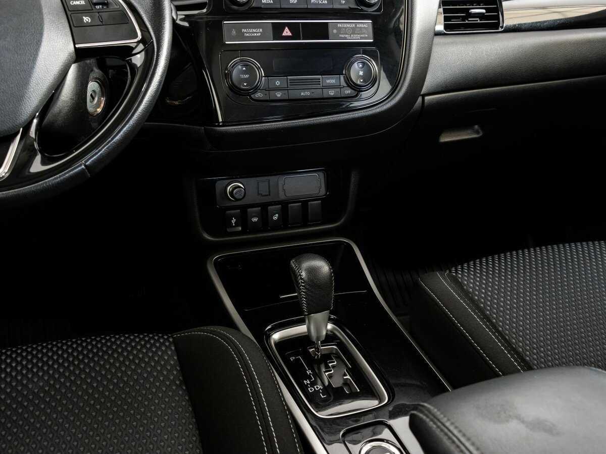 Купить Митсубиши Оутлэндер, 2018, 126 019 км.. Фото: #9