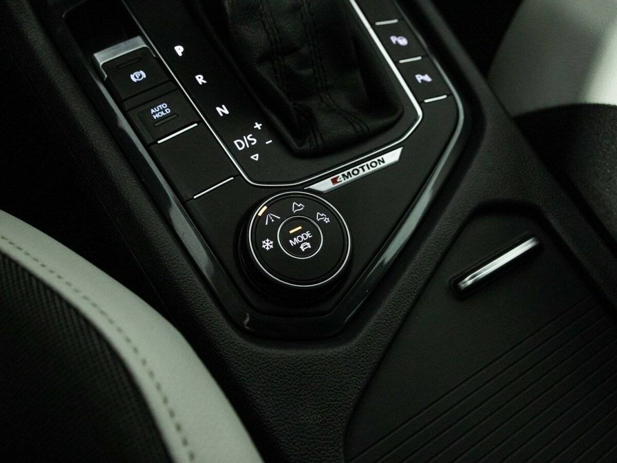 Купить Фольксваген Тигуан, 2018, 131 515 км.. Фото: #18