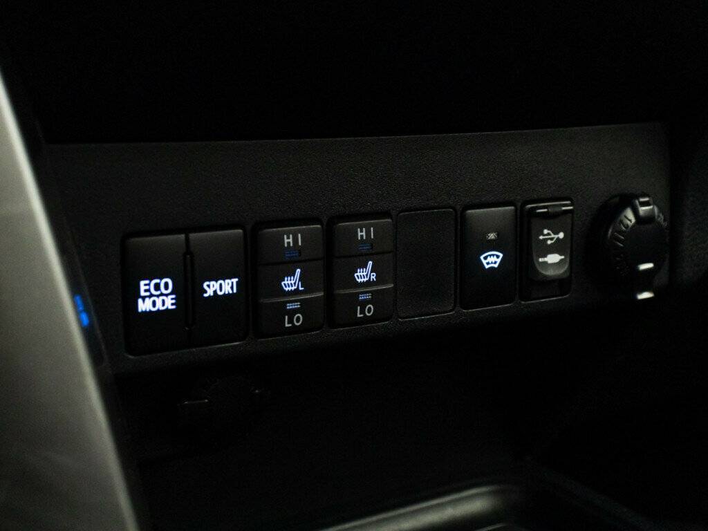 Купить Тойота Рав4, 2016, 96 903 км.. Фото: #15