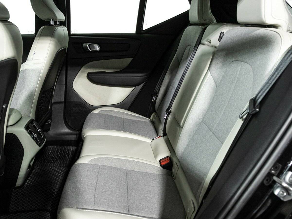 Купить Вольво ИксЦ40, 2018, 150 000 км.. Фото: #9