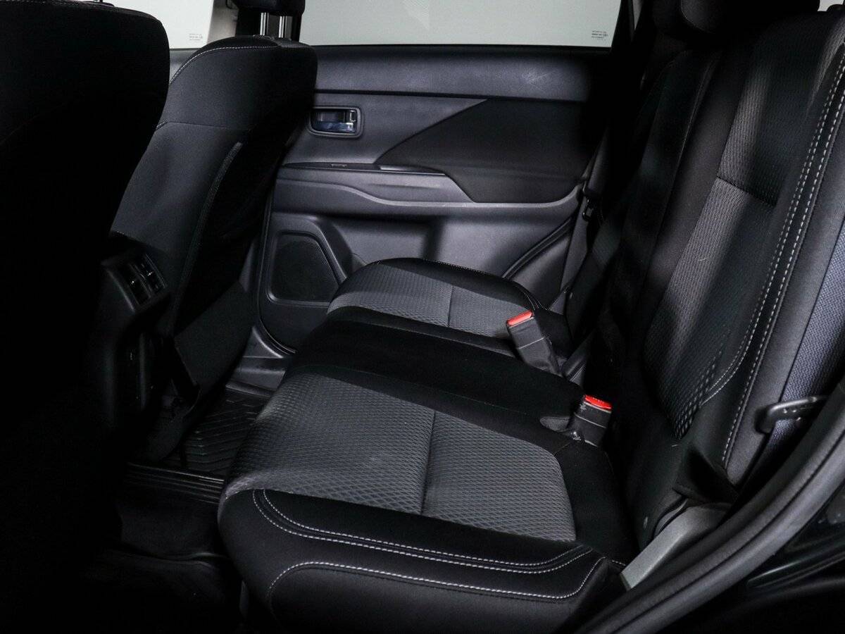 Купить Митсубиши Оутлэндер, 2019, 68 000 км.. Фото: #9