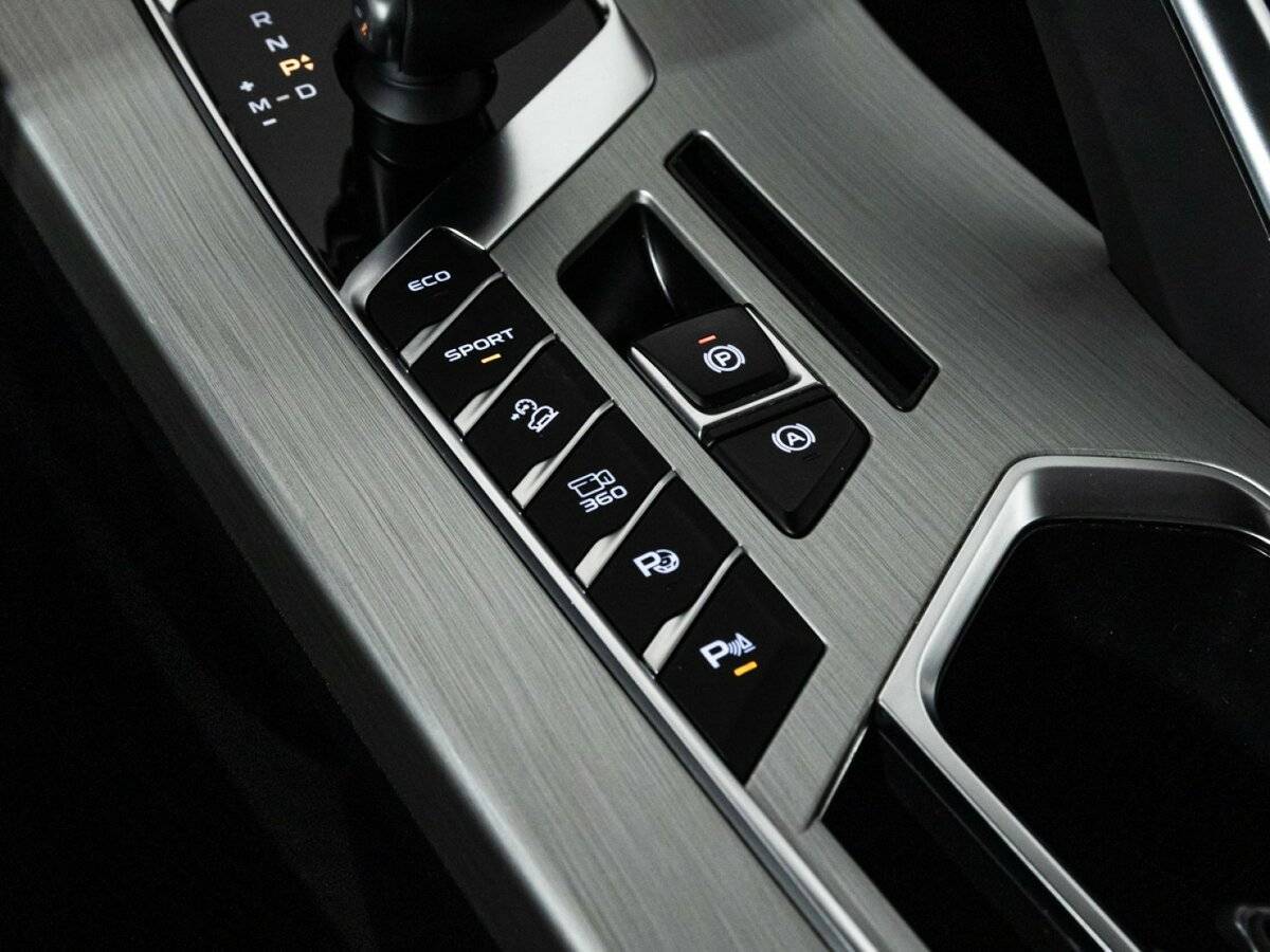 Купить Джили Кулрэй, 2021, 51 088 км.. Фото: #21