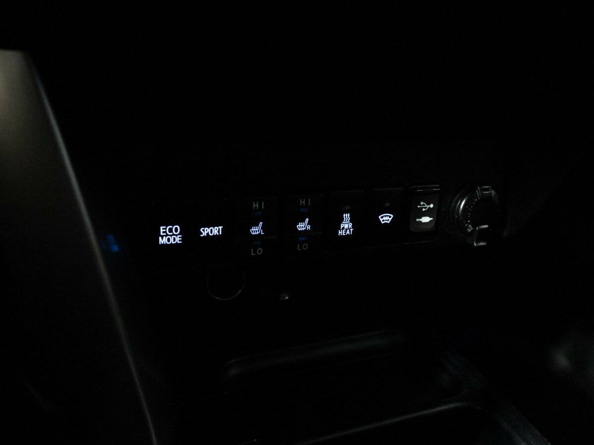 Купить Тойота Рав4, 2018, 232 356 км.. Фото: #18