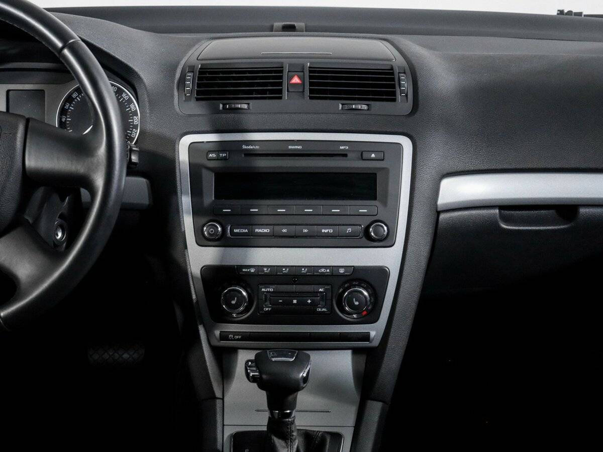 Купить Шкода Октавия, 2012, 105 563 км.. Фото: #10