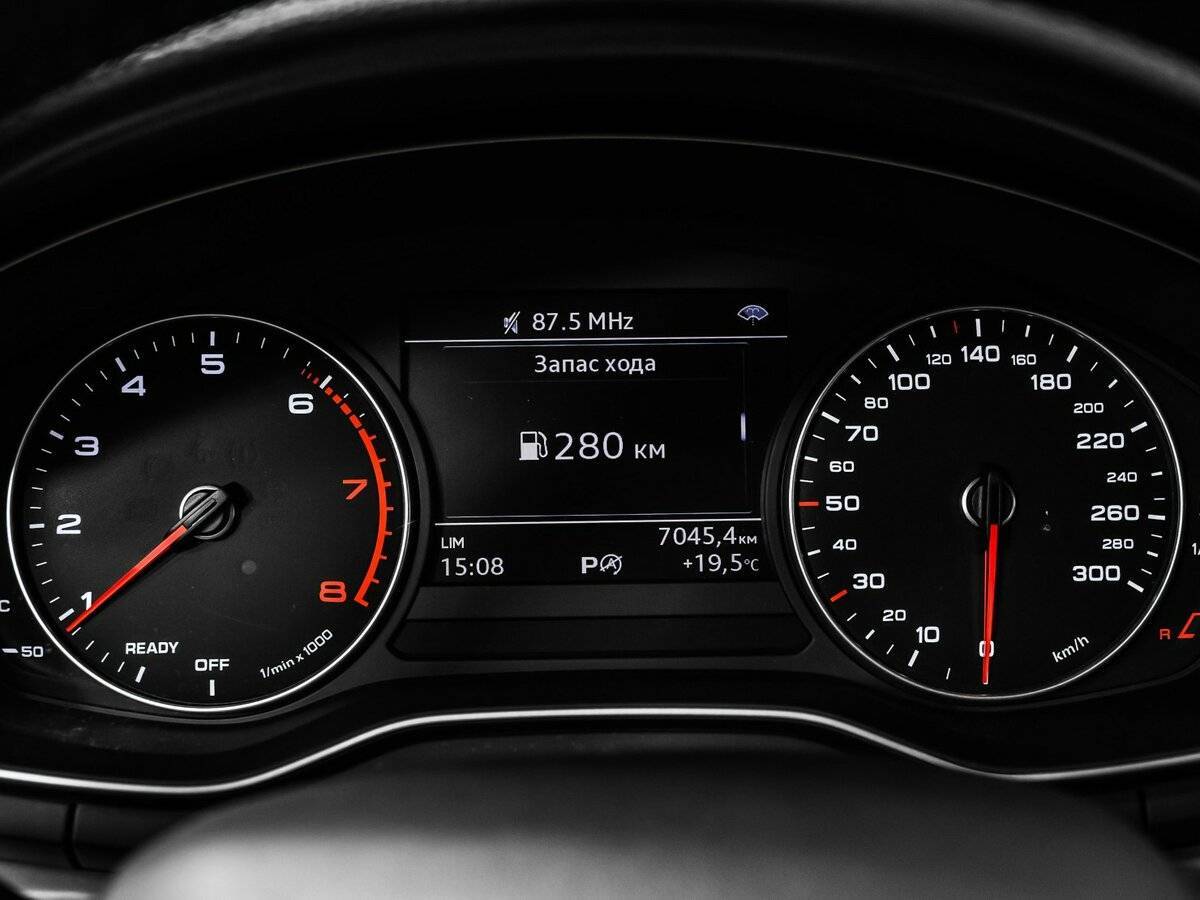 Купить Ауди А4, 2016, 131 799 км.. Фото: #9