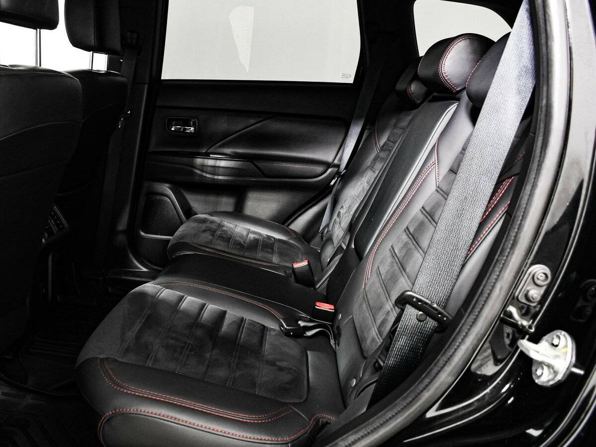 Купить Митсубиши Оутлэндер, 2020, 100 600 км.. Фото: #12