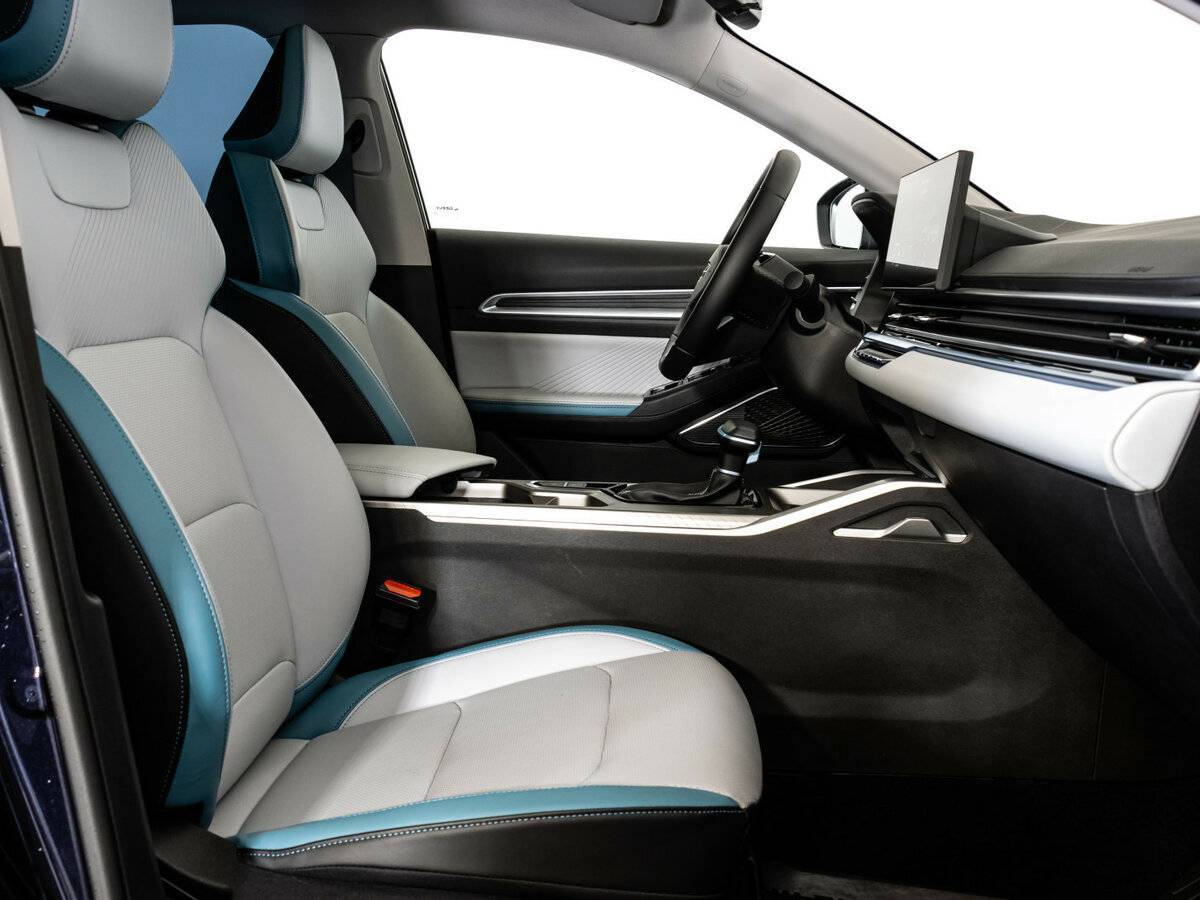 Купить Джили Эмгранд, 2023, 11 119 км.. Фото: #10