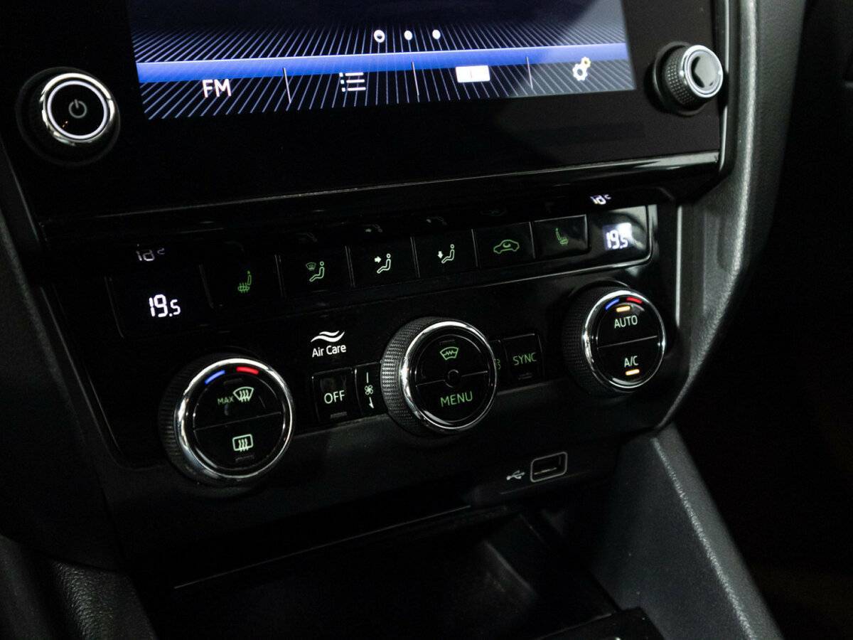 Купить Шкода Октавия, 2020, 177 462 км.. Фото: #17