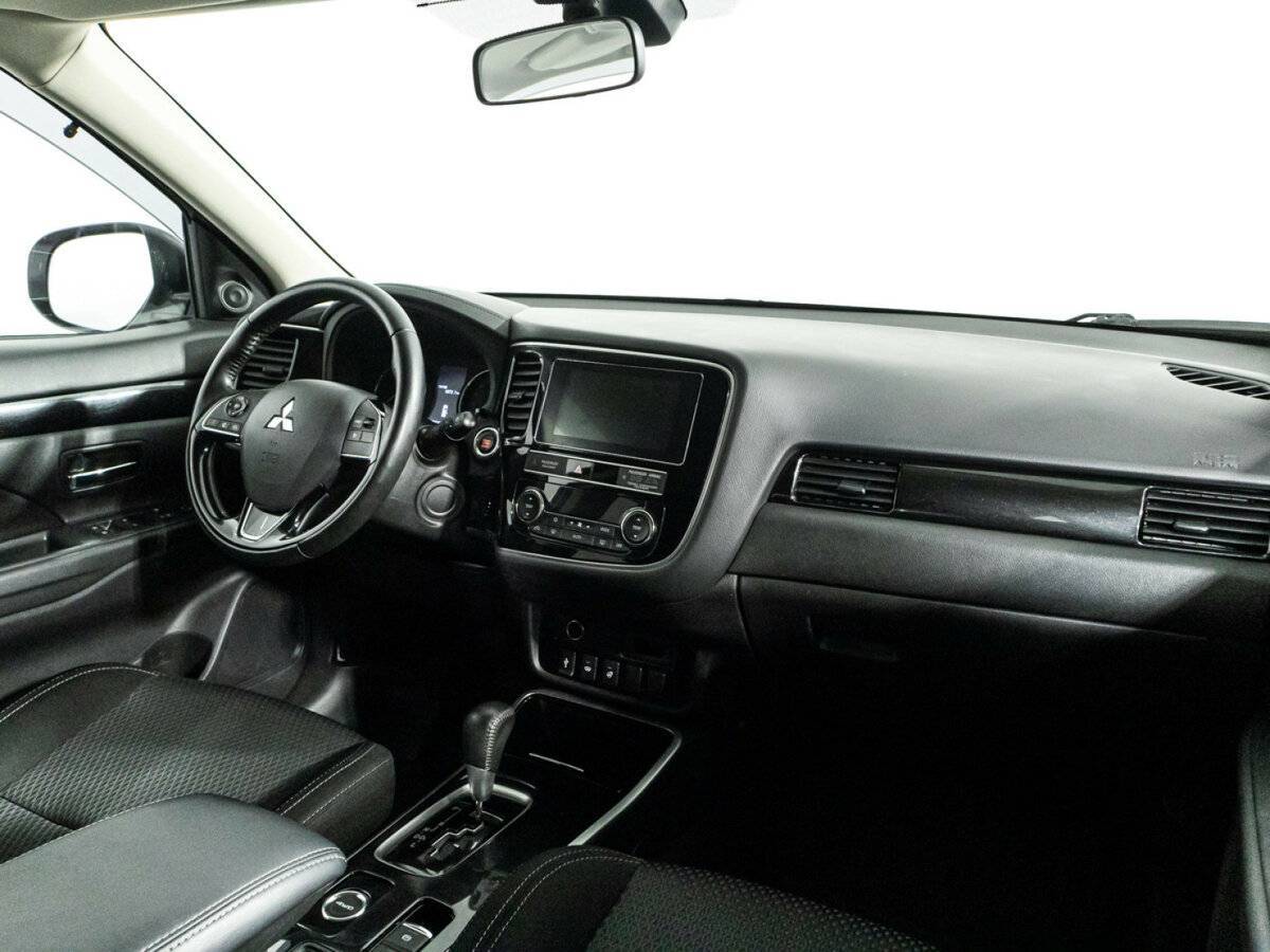 Купить Митсубиши Оутлэндер, 2018, 70 460 км.. Фото: #8