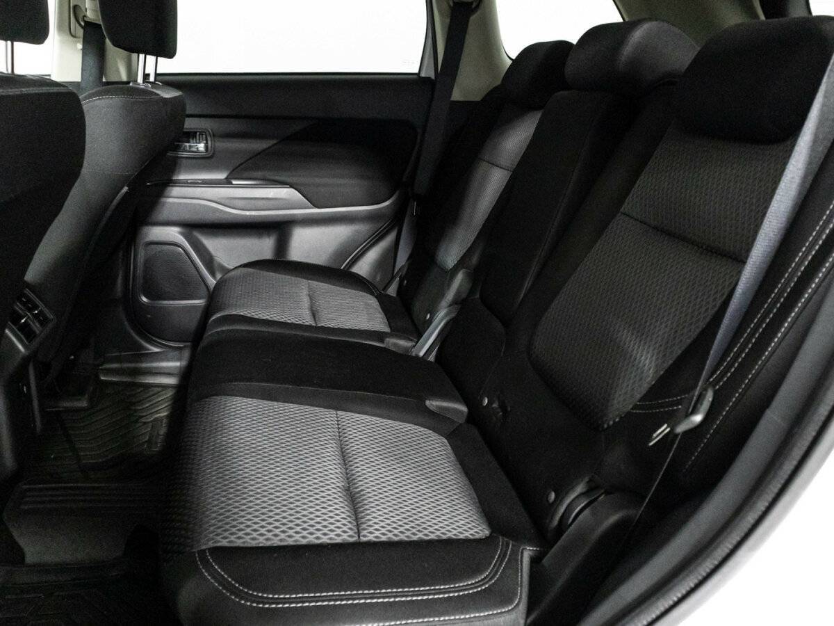 Купить Митсубиши Оутлэндер, 2018, 70 460 км.. Фото: #9