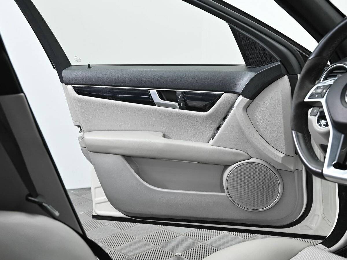 Купить Мерседес-Бенц Ц-Класс, 2012, 179 000 км.. Фото: #5