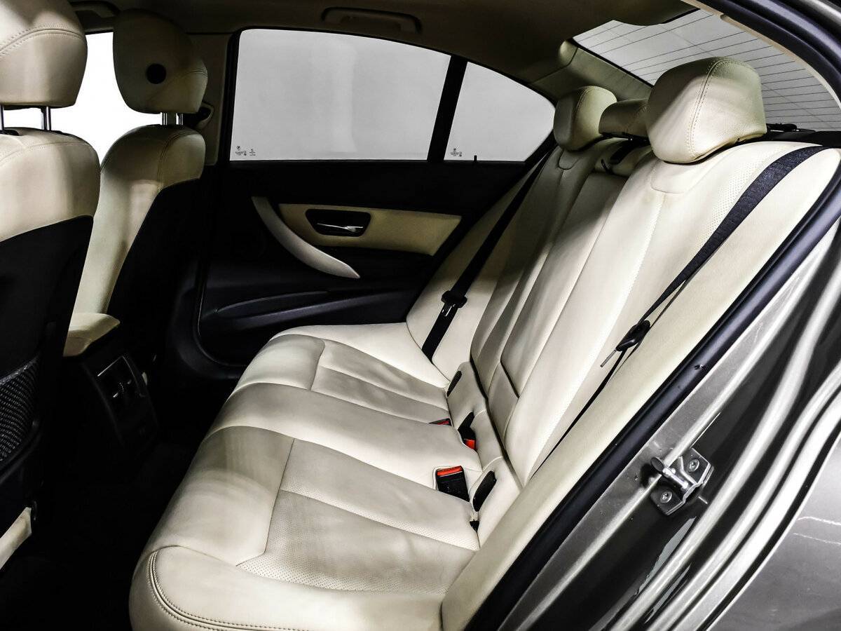 Купить БМВ 3 серии, 2015, 105 980 км.. Фото: #12