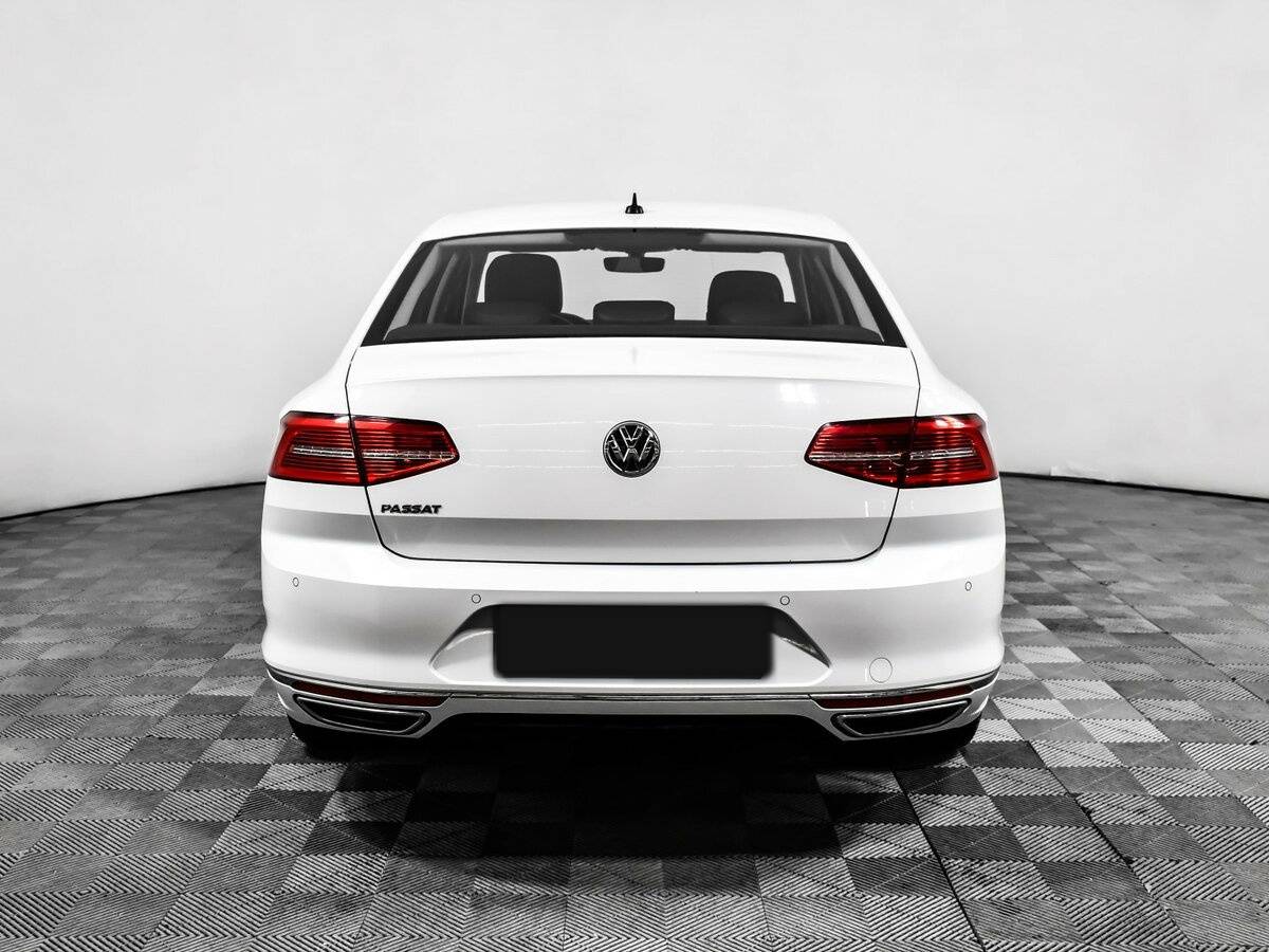 Купить Фольксваген Пассат, 2018, 94 745 км.. Фото: #5