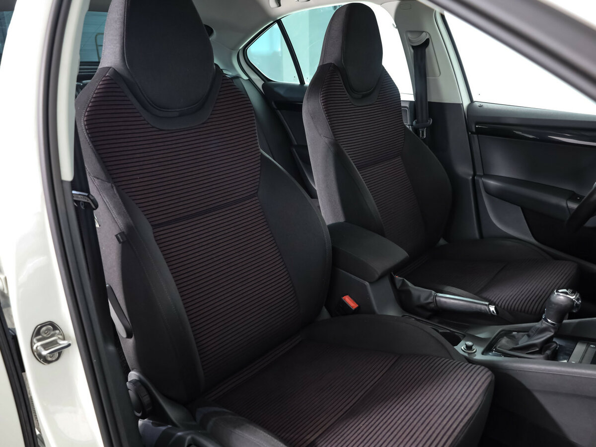 Купить Шкода Октавия, 2015, 210 089 км.. Фото: #17