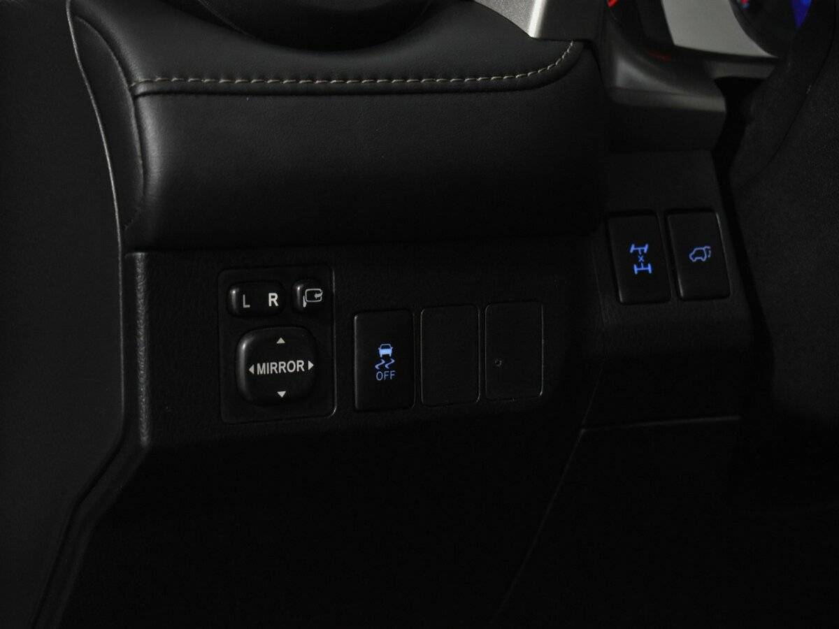 Купить Тойота Рав4, 2015, 175 959 км.. Фото: #9