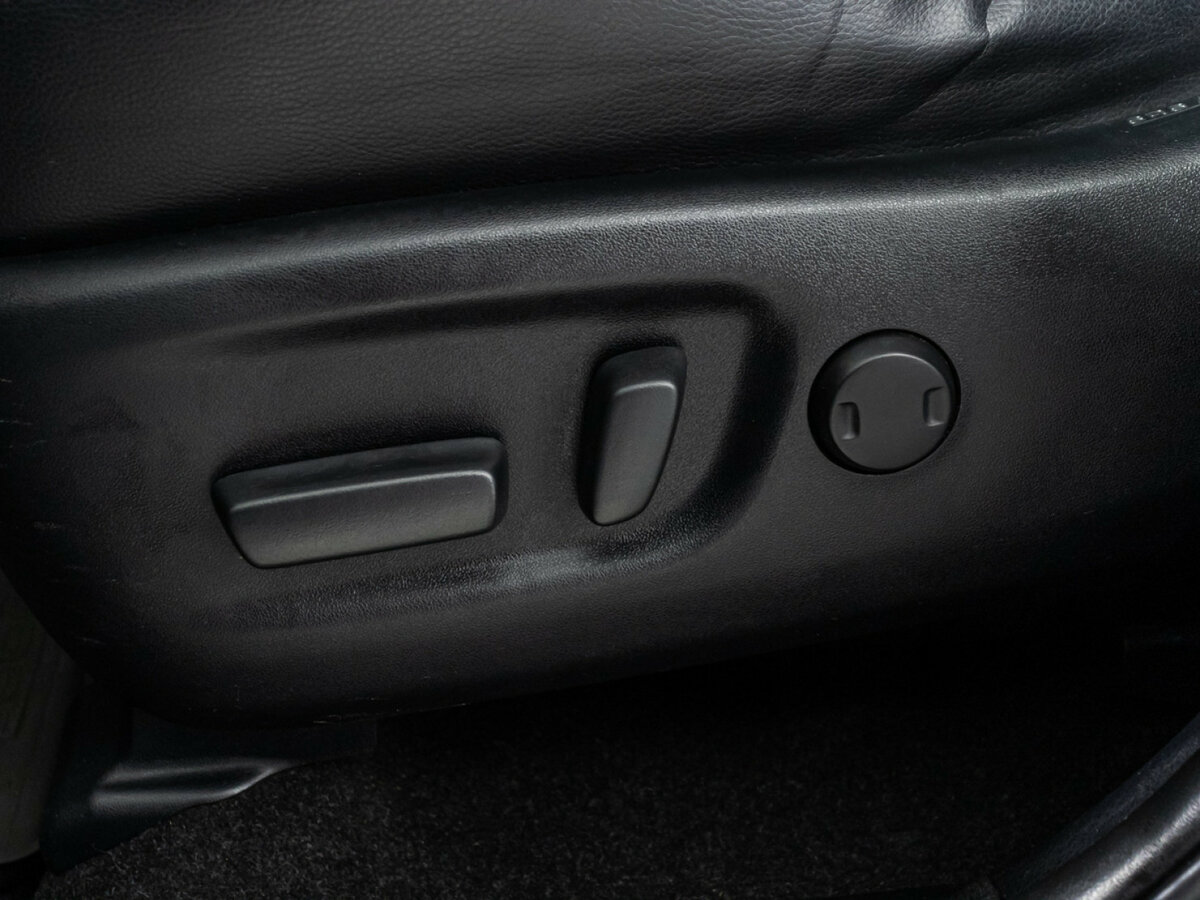 Купить Тойота Рав4, 2016, 111 735 км.. Фото: #13