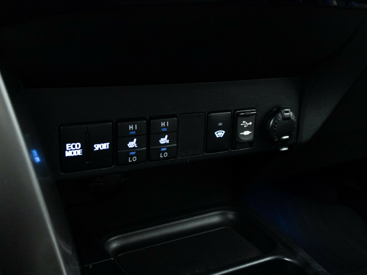 Купить Тойота Рав4, 2016, 111 735 км.. Фото: #17