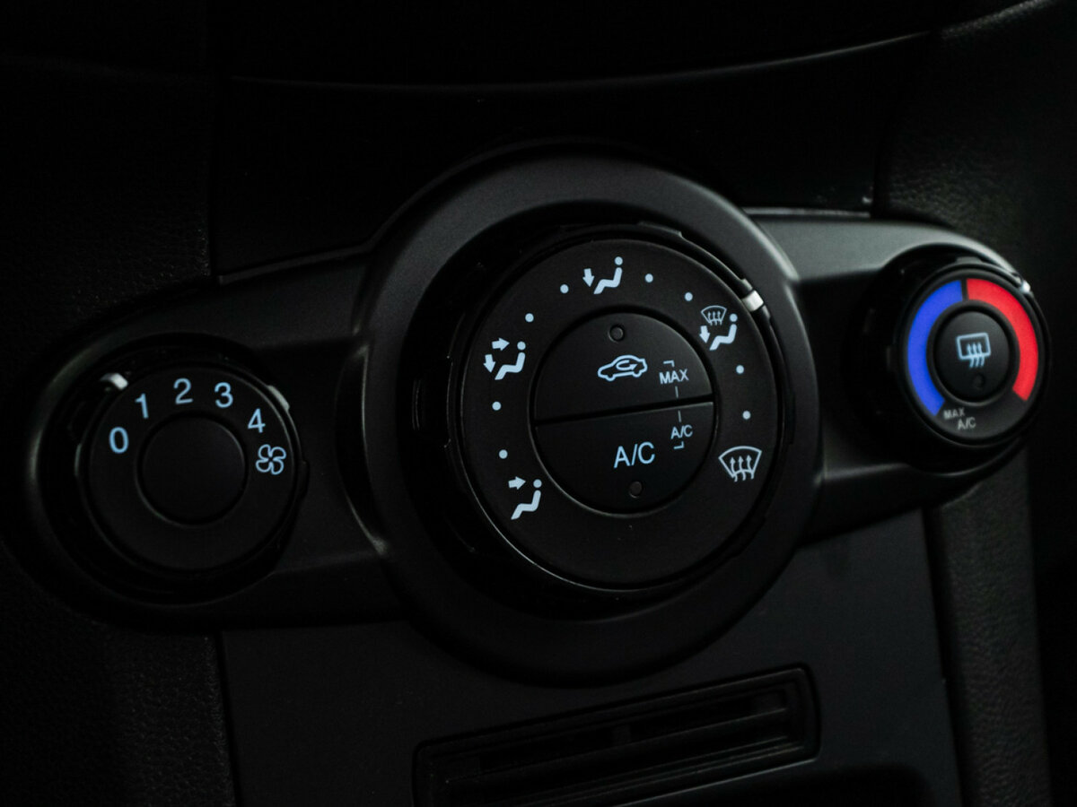 Купить Форд Фиеста, 2015, 170 182 км.. Фото: #14