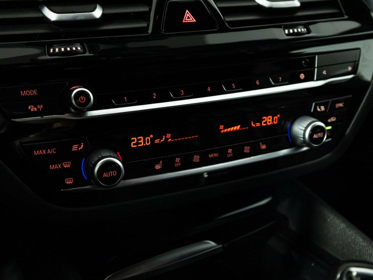 Купить БМВ 5 серии, 2017, 323 000 км.. Фото: #15