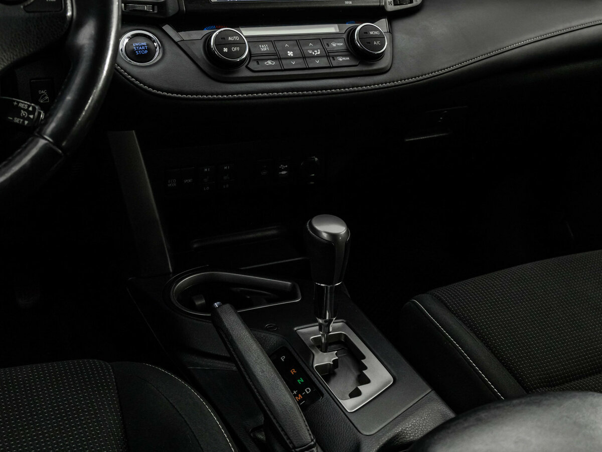 Купить Тойота Рав4, 2018, 173 507 км.. Фото: #10